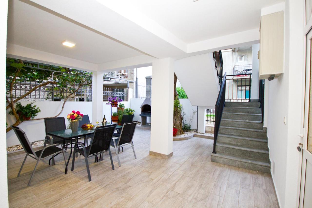 Apartments Saric Бар Экстерьер фото