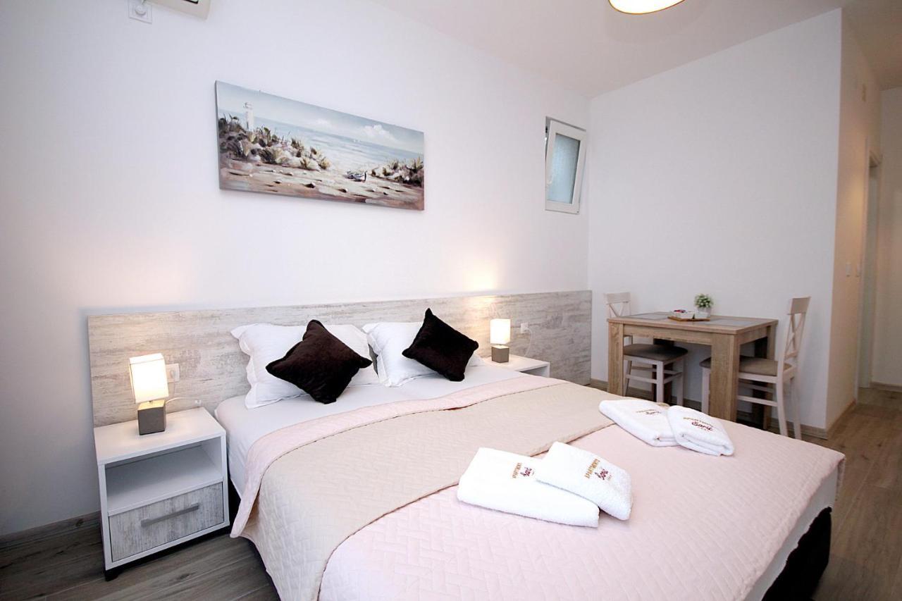 Apartments Saric Бар Экстерьер фото