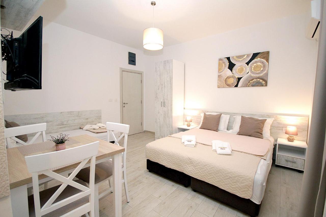 Apartments Saric Бар Экстерьер фото