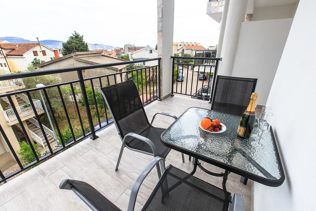 Apartments Saric Бар Экстерьер фото