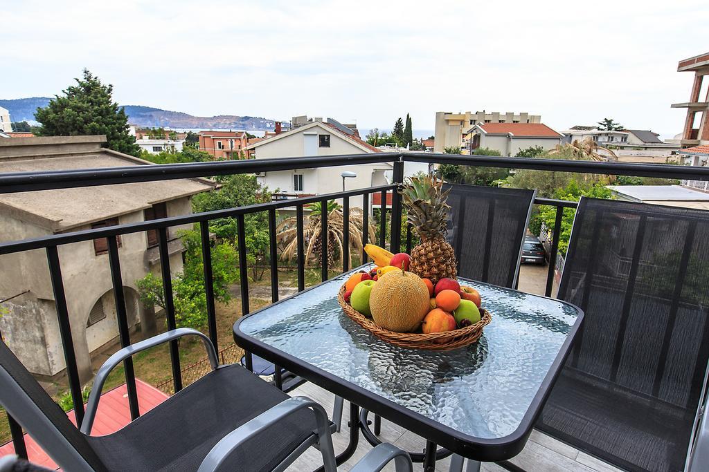 Apartments Saric Бар Экстерьер фото