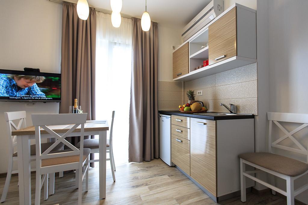 Apartments Saric Бар Экстерьер фото